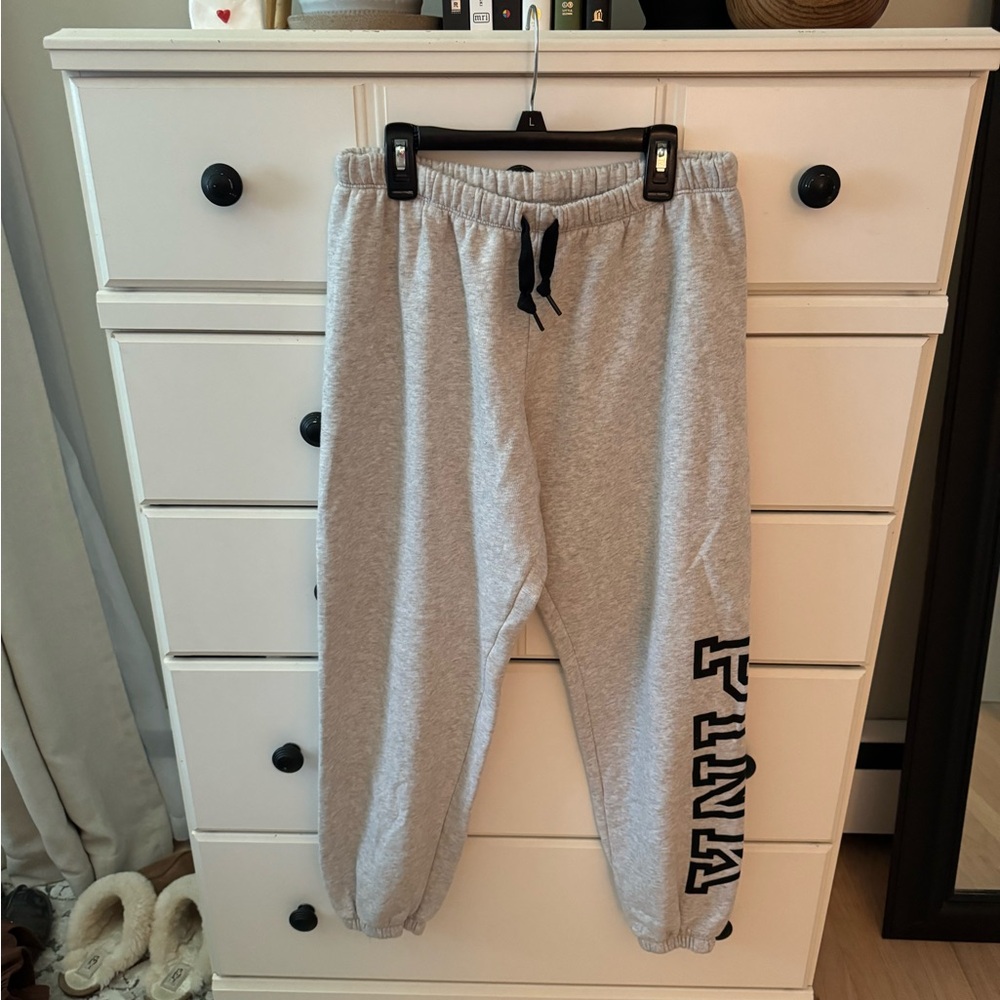 Pink sweatpants size M